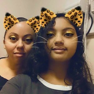 Meet your Posher, Danieliz